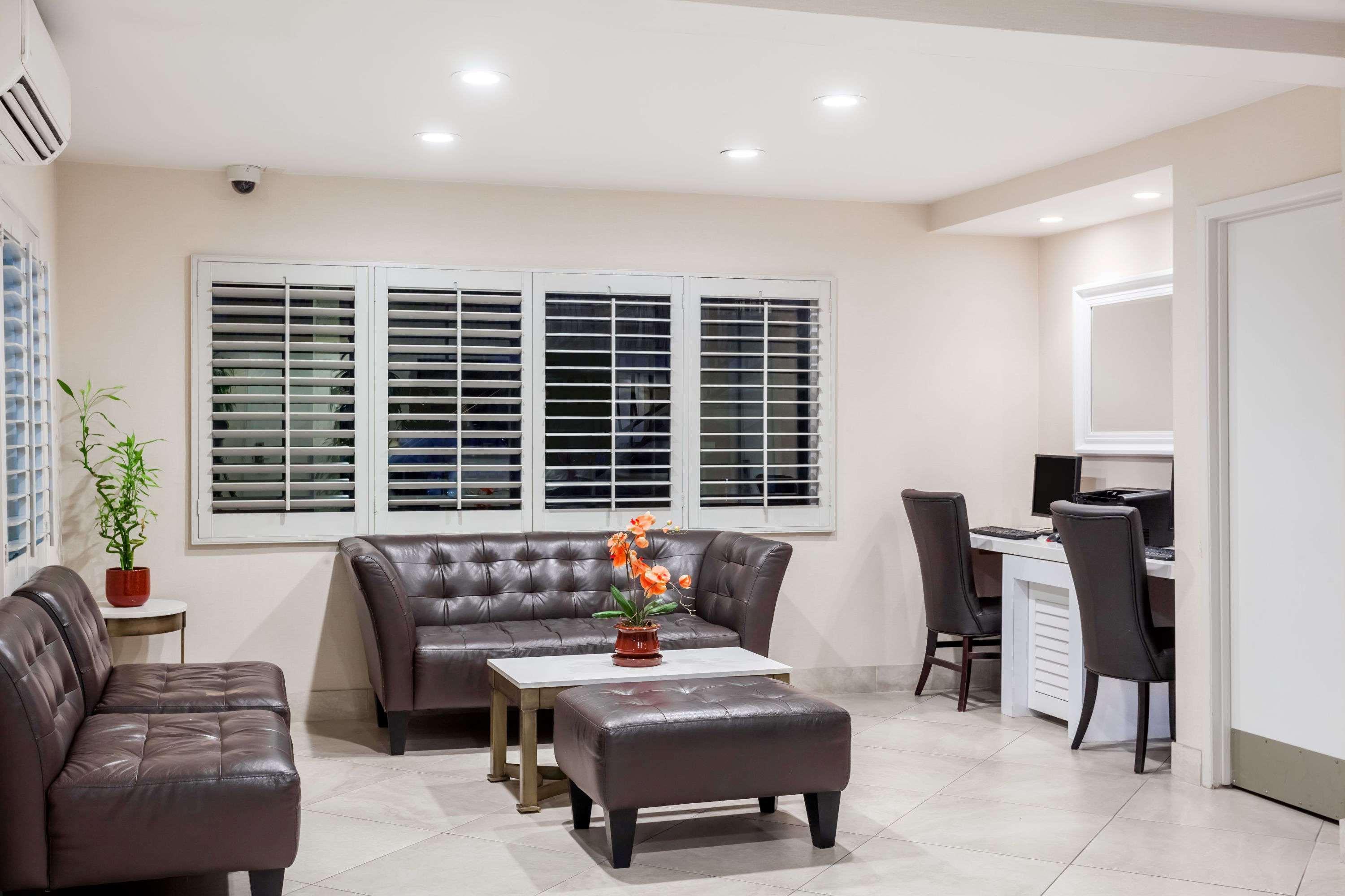 Days Inn By Wyndham San Diego Hotel Circle Εξωτερικό φωτογραφία