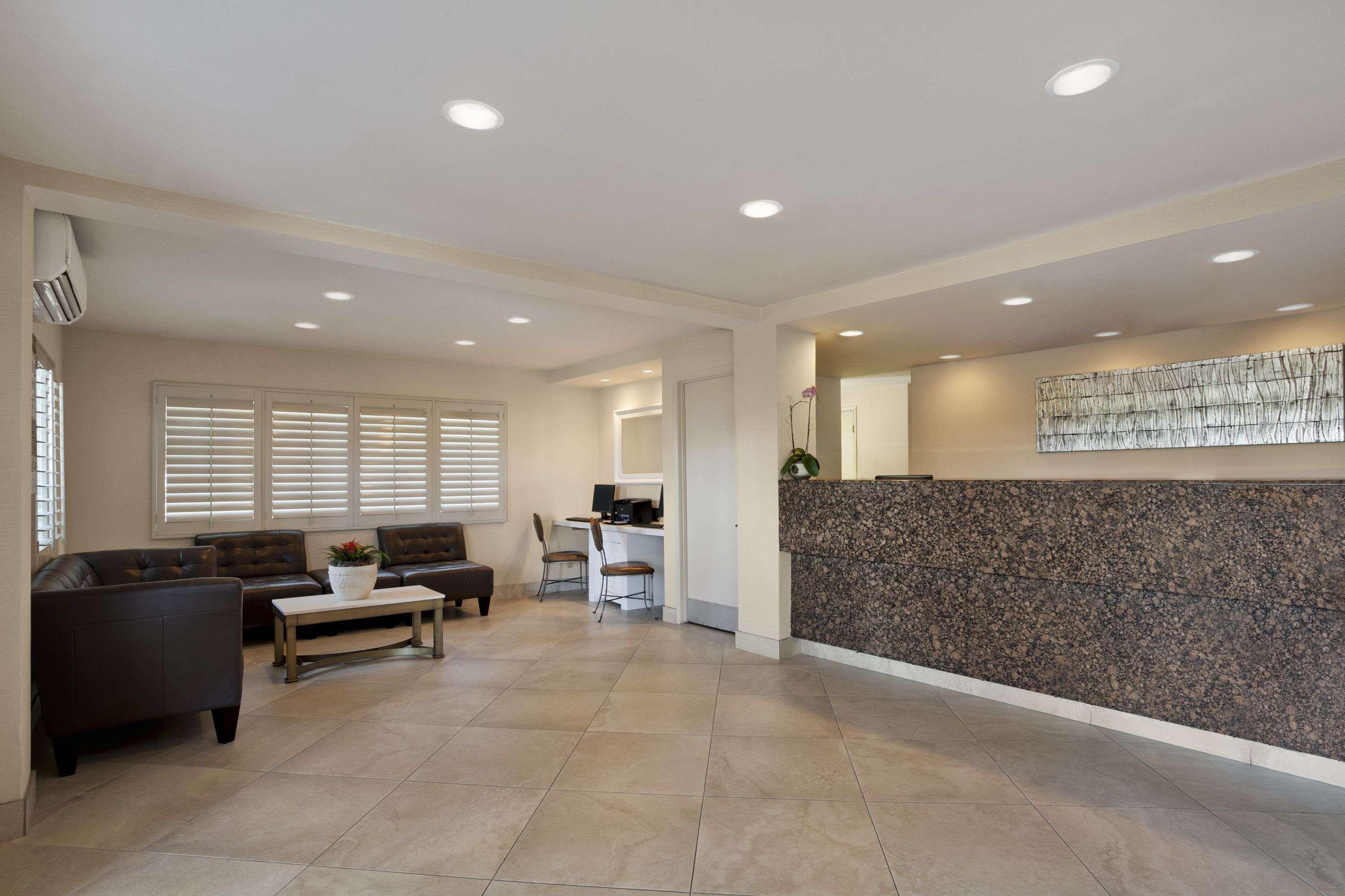 Days Inn By Wyndham San Diego Hotel Circle Εξωτερικό φωτογραφία
