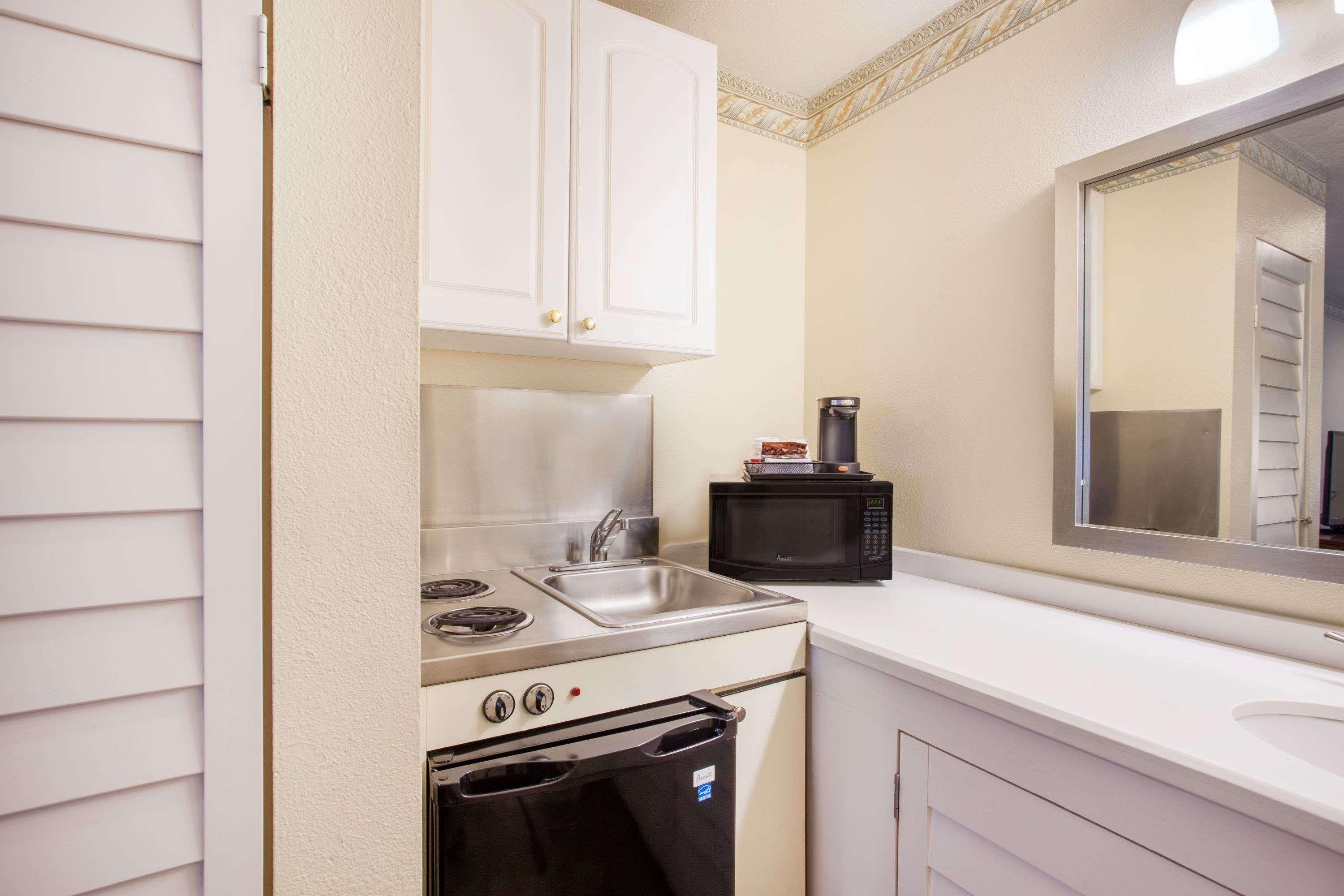 Days Inn By Wyndham San Diego Hotel Circle Εξωτερικό φωτογραφία