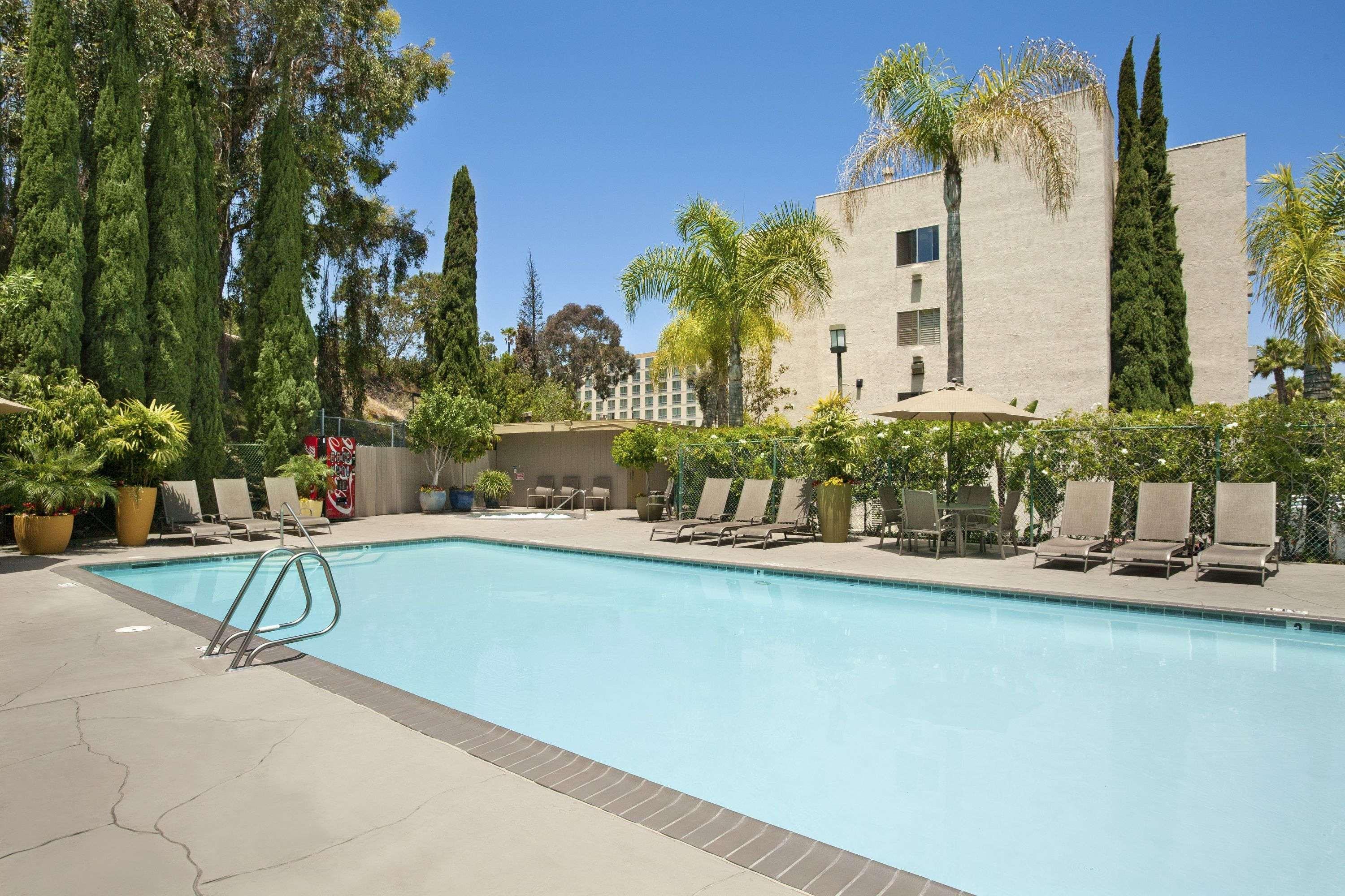 Days Inn By Wyndham San Diego Hotel Circle Εξωτερικό φωτογραφία
