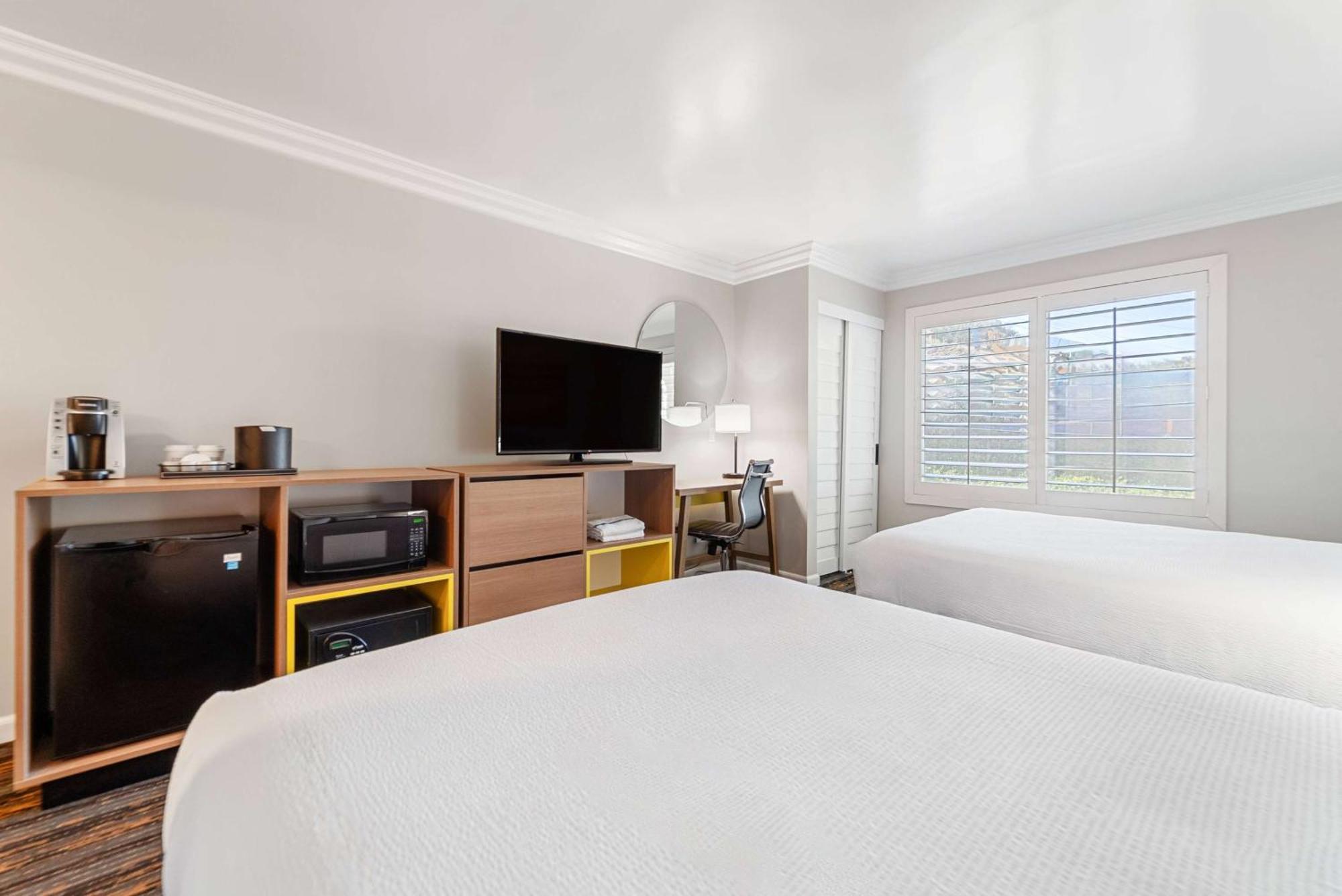 Days Inn By Wyndham San Diego Hotel Circle Εξωτερικό φωτογραφία