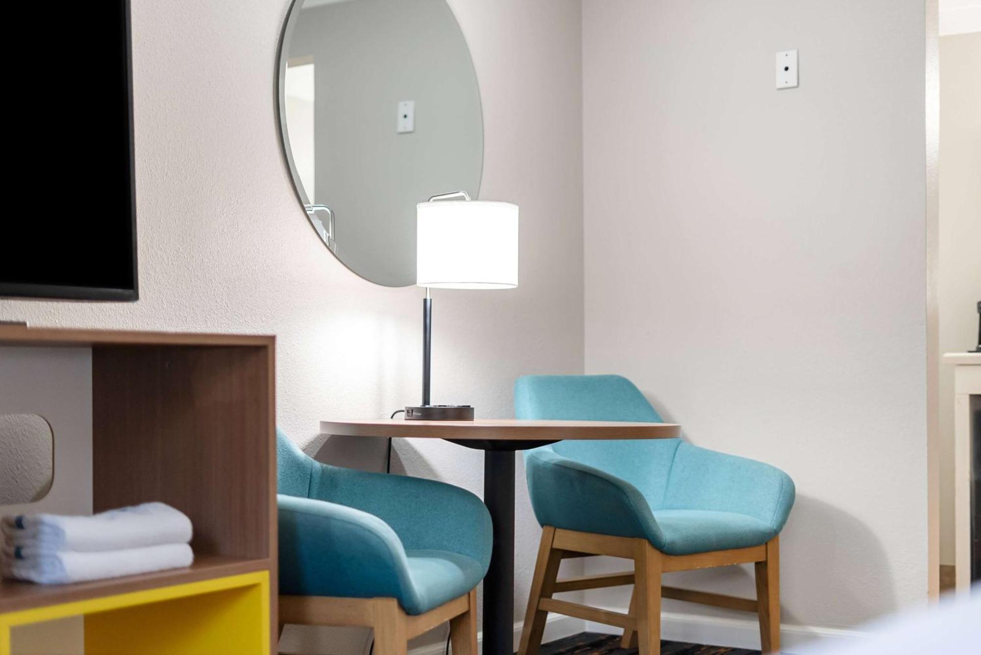 Days Inn By Wyndham San Diego Hotel Circle Εξωτερικό φωτογραφία