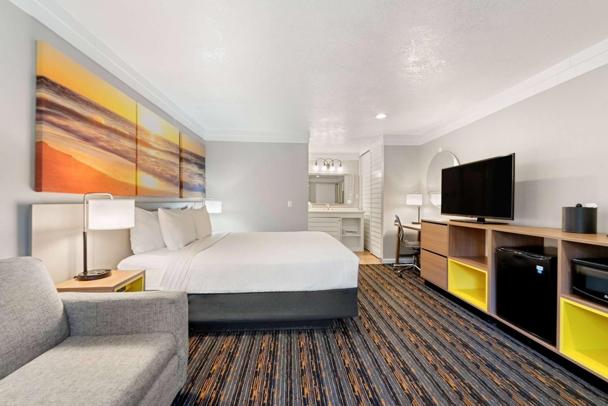 Days Inn By Wyndham San Diego Hotel Circle Εξωτερικό φωτογραφία
