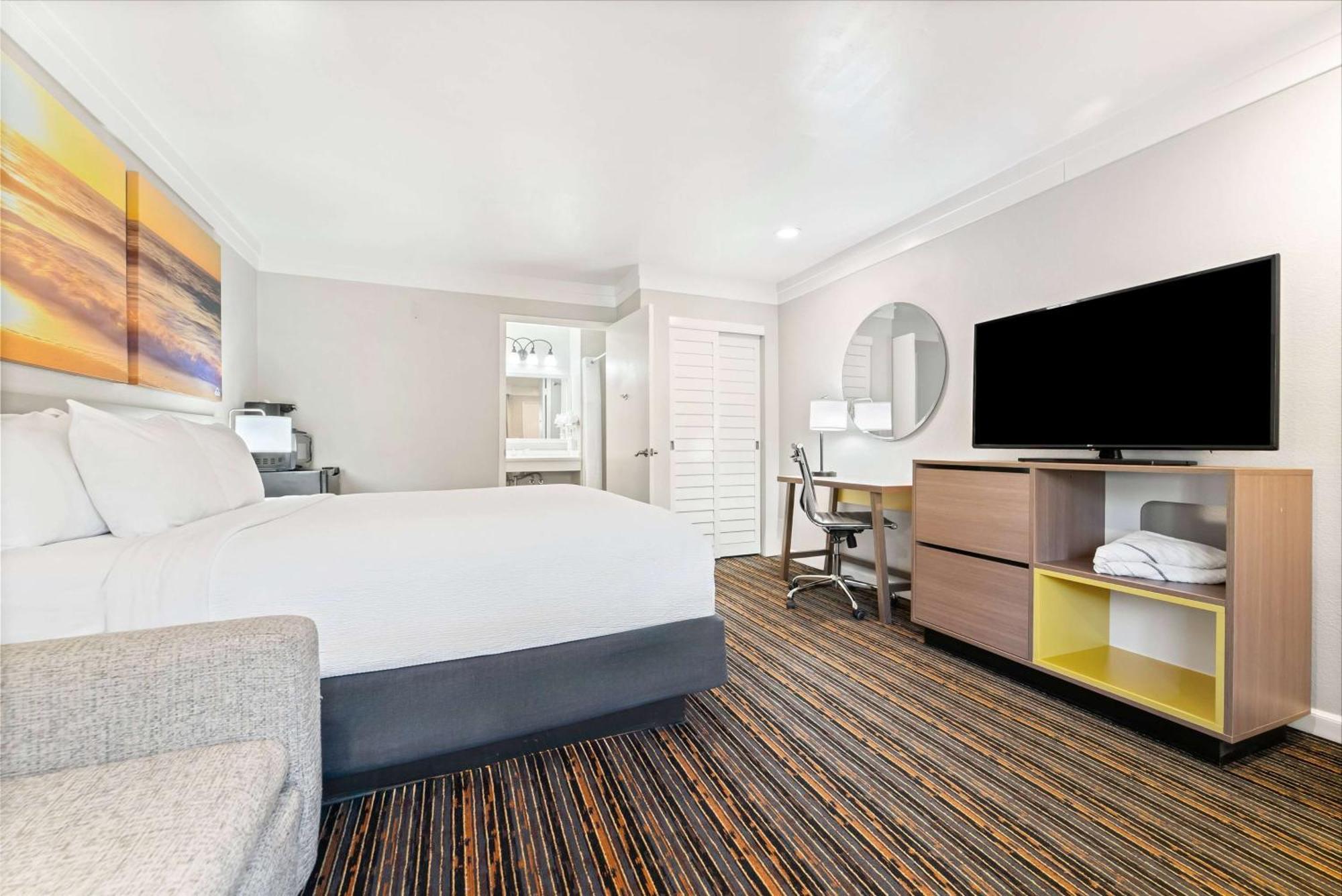 Days Inn By Wyndham San Diego Hotel Circle Εξωτερικό φωτογραφία